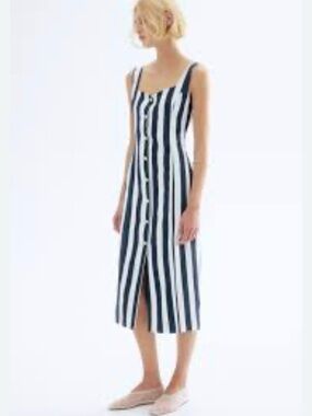 H&M  Women’s Navy and White Striped Linen-Blend Sundress Size: XXL